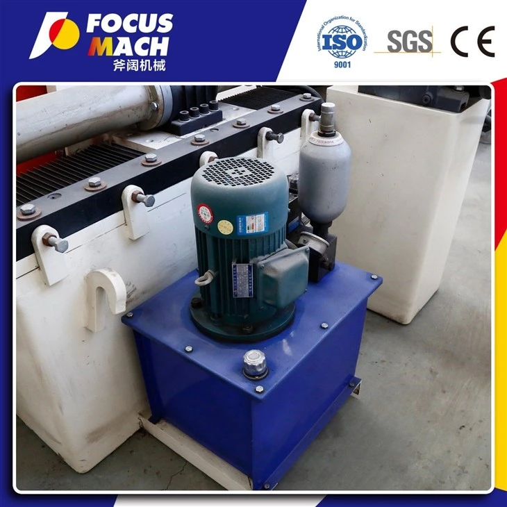 4 Feet NC Spindle Less Rotary Wood Peeling Machine
